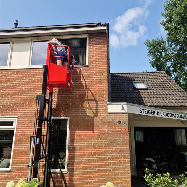 Verhuur Eenpersoons hoogwerker werkhoogte 6 meter ( aluminium uitvoering )