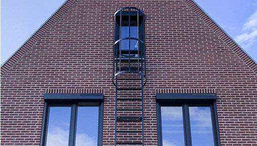 Rechte Kooi- Gevelladder - Steiger & Ladderspecialist