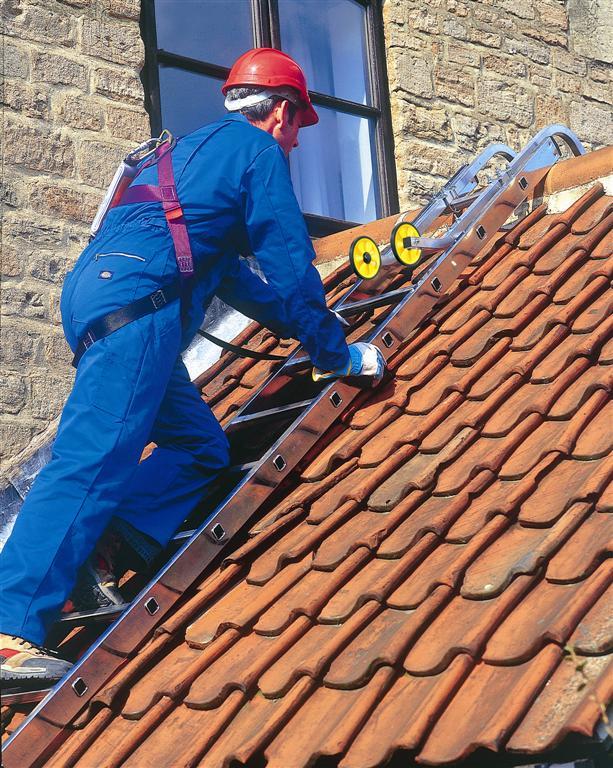 Ladder-nokhakenset-gemonteerd-op-ladder