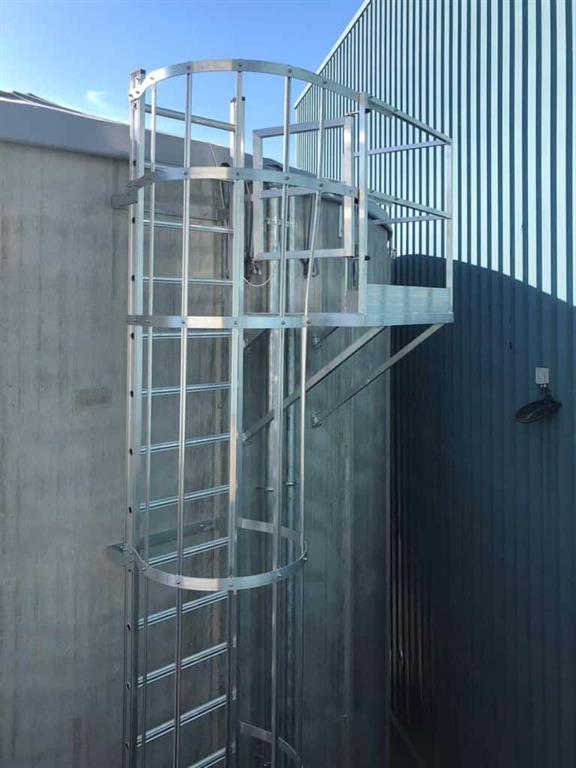 kooiladderaluminiummetuitstap