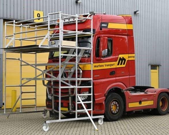 voorbeeldvolledigcustommaatwerkvrachtwagenveiligwerken