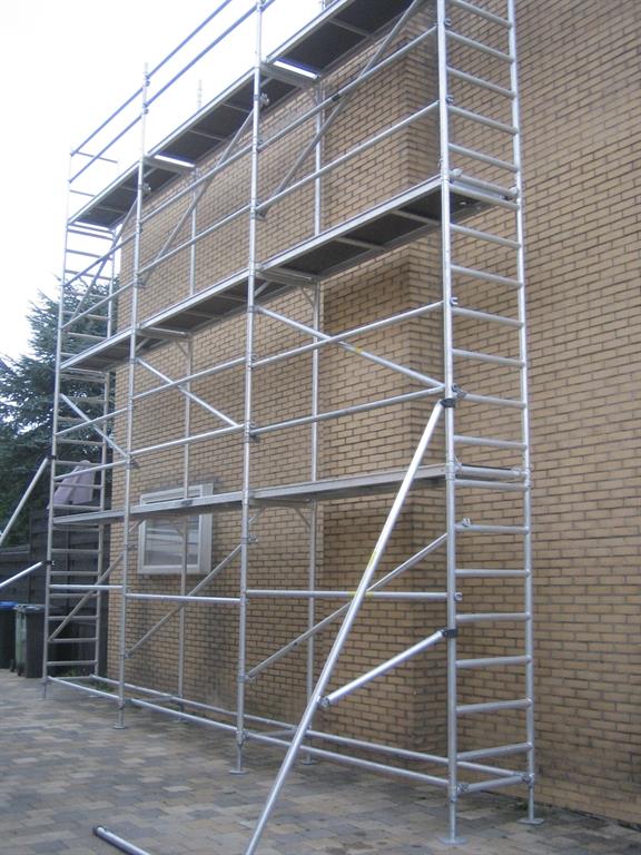 Gevelsteiger 75 cm 10 x 6 meter - 60m2 - Steiger & Ladderspecialist