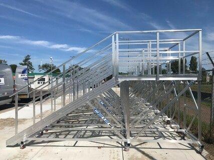 Aluminium Containertrappen met Leuning werk