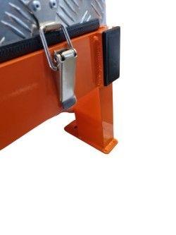 Eenpersoons hoogwerker, als lift tussen 2 verdiepingen in - zware poten!.